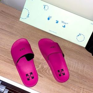 Brand new off white slides. Sz 38